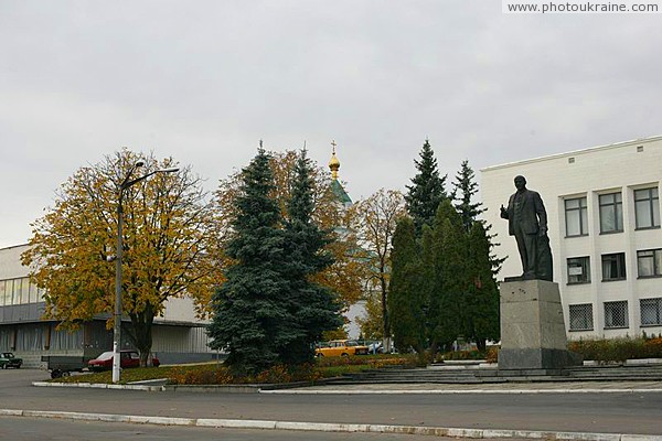 Радомышль. Главная городская площадь и Ильич Житомирская область Фото Украины
