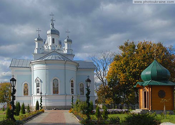 Тригорье. Алтарный фасад Преображенской церкви Житомирская область Фото Украины