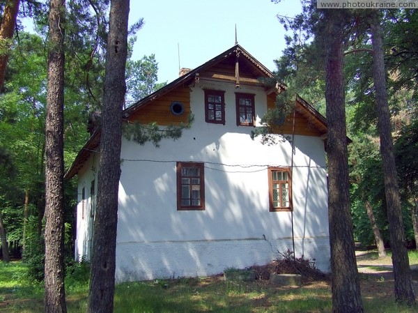 Ushomyr. Lodge in park Zhytomyr Region Ukraine photos