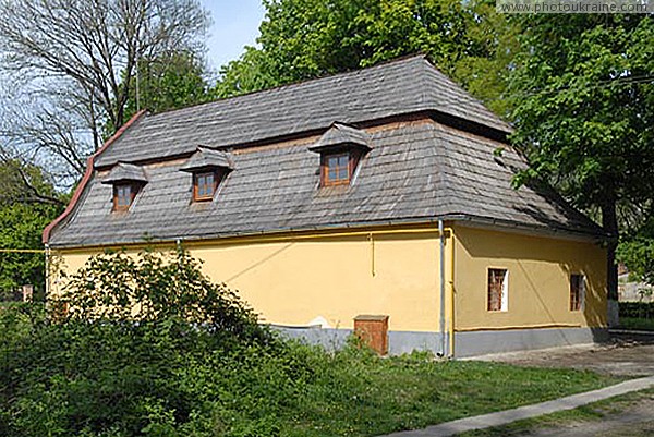 Vynogradiv. Palace aide Estate Pereni Zakarpattia Region Ukraine photos