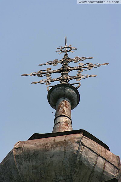 Дешковица. Главный крест Покровской церкви Закарпатская область Фото Украины