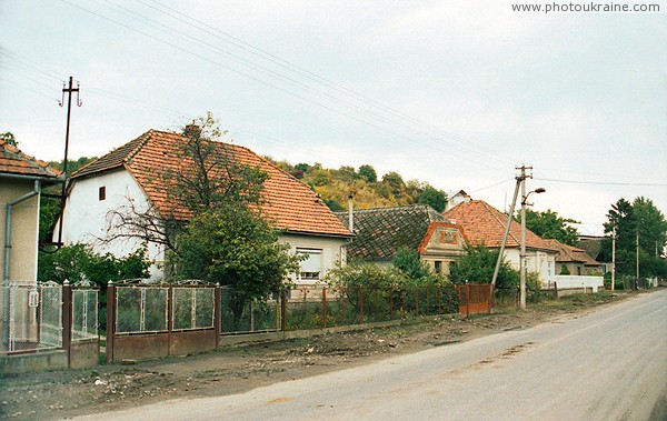 Bene. Mansions of Hungarian village Zakarpattia Region Ukraine photos