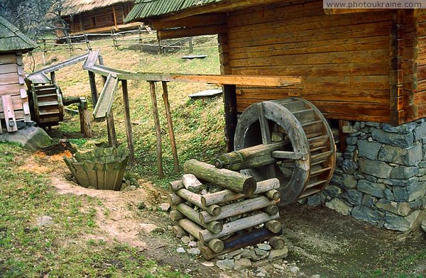Ужгород. Водяная мельница Закарпатская область Фото Украины