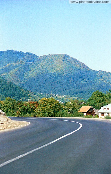 Khmeliv. Bending highway Tiachiv  Rakhiv Zakarpattia Region Ukraine photos