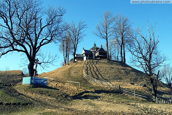 Yasinia. Church of Ascension of Christ (Strukivska) Zakarpattia Region Ukraine photos