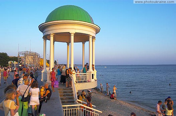 Berdiansk. Arbor over the sea Zaporizhzhia Region Ukraine photos