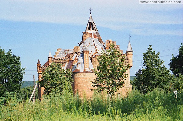 Vasylivka. Hunting mansion estate Popov Zaporizhzhia Region Ukraine photos