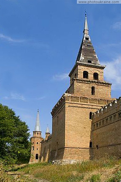 Vasylivka. Towers of walls of estate Popov Zaporizhzhia Region Ukraine photos