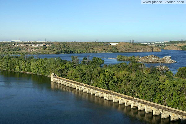 Zaporizhzhia. Arch framing dam sluices Zaporizhzhia Region Ukraine photos