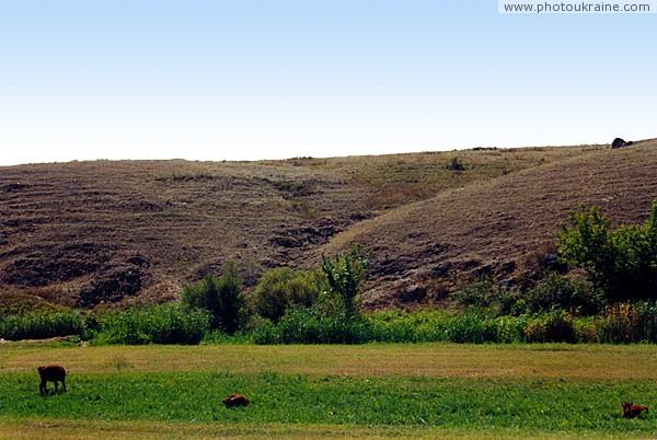 Kalaytanivka. Floodplain river Berda & granite bank Zaporizhzhia Region Ukraine photos