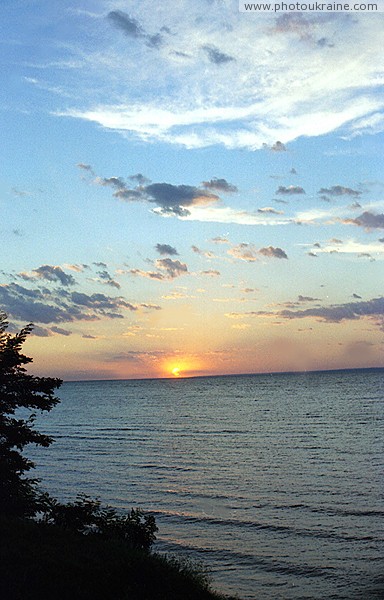 Skelky. Scenic summer sunset Zaporizhzhia Region Ukraine photos