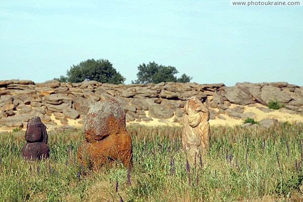 Terpinnia. Stone images of Stone Grave Zaporizhzhia Region Ukraine photos