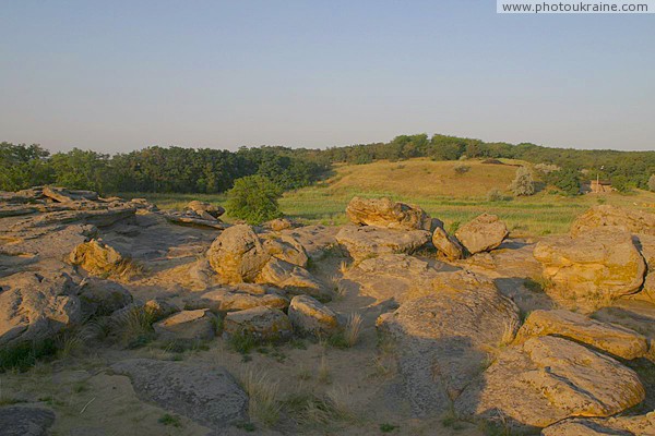 Терпенье. Живописный пейзаж с вершины останца Запорожская область Фото Украины