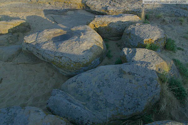 Terpinnia. Turned wind sandstone blocks Zaporizhzhia Region Ukraine photos