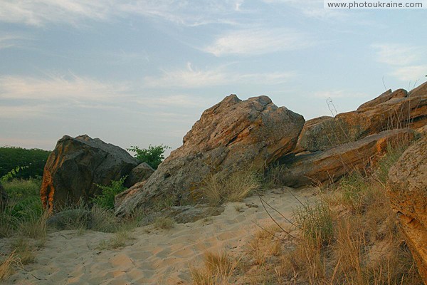 Terpinnia. On northern edge of Stone Grave Zaporizhzhia Region Ukraine photos