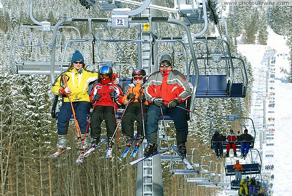 Bukovel. Family lift on a 4-chair lift Ivano-Frankivsk Region Ukraine photos