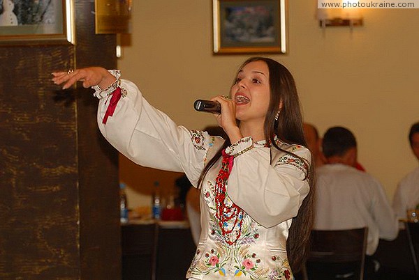 Bukovel. Singer Ivano-Frankivsk Region Ukraine photos
