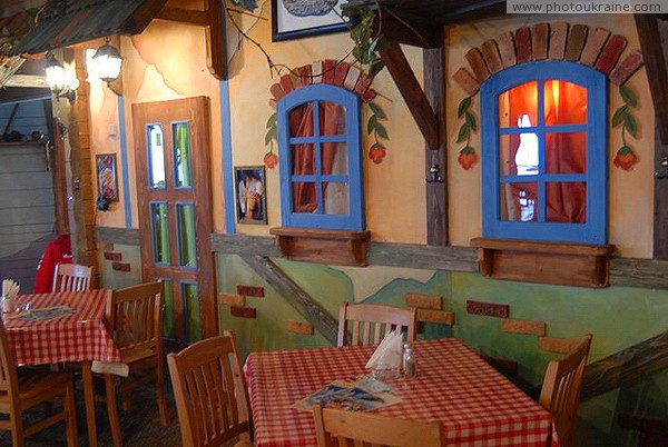 Bukovel. Pizzeria - cozy interior Ivano-Frankivsk Region Ukraine photos