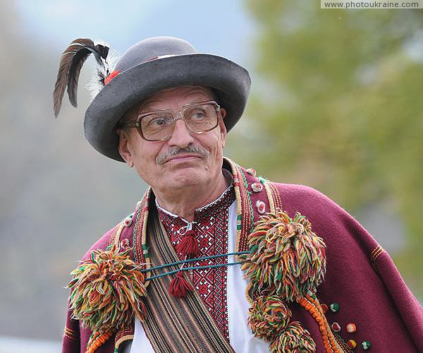 Verkhovyna. Human Orchestra Roman Kumlyk (1948-2014) Ivano-Frankivsk Region Ukraine photos