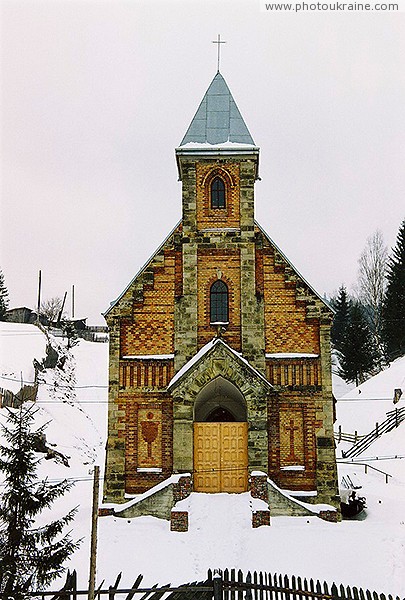 Vorokhta. Church of the Assumption of the Blessed Virgin Mary Ivano-Frankivsk Region Ukraine photos