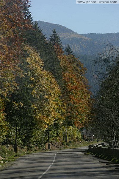 Vorokhta. The riverside part of the highway Vorokhta - Verkhovina Ivano-Frankivsk Region Ukraine photos