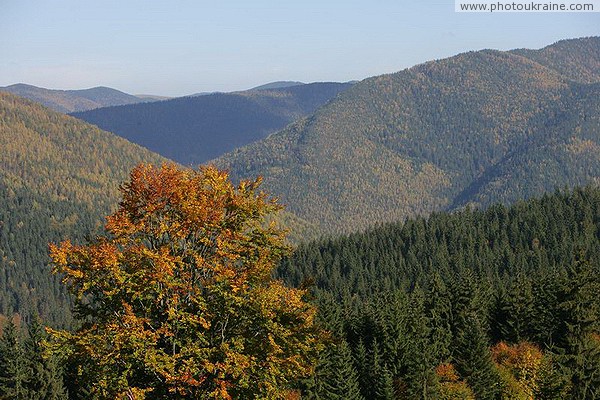 Vorokhta. Alluring mountain ranges Ivano-Frankivsk Region Ukraine photos