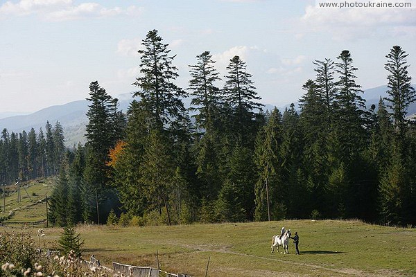 Vorokhta. First riding lessons Ivano-Frankivsk Region Ukraine photos