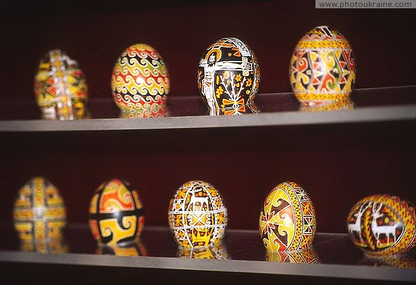 Коломыя. Музей Писанки - расписанные яйца Ивано-Франковская область Фото Украины