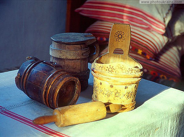 Krylos. Museum of Architecture - tanks and rolling pin Ivano-Frankivsk Region Ukraine photos