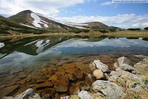 Chornohora. Glacial alpine lake Ivano-Frankivsk Region Ukraine photos