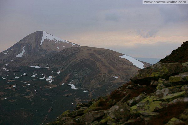 Chornohora. Watershed mountain range Ivano-Frankivsk Region Ukraine photos