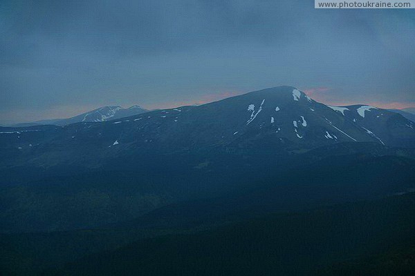 Chornohora. The sun goes down in Transcarpathia Ivano-Frankivsk Region Ukraine photos