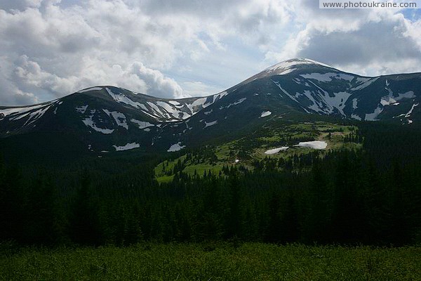 Chornohora. Mountain brothers Ivano-Frankivsk Region Ukraine photos