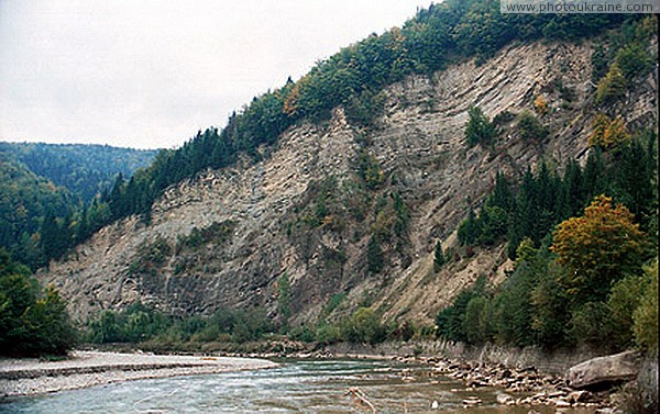 Tyudiv. The edge of the Sokolsky Range on the bank of the Cheremosh Ivano-Frankivsk Region Ukraine photos