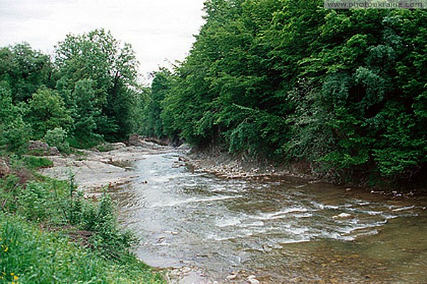 Sheshory. Stony bed of the river Pistynka Ivano-Frankivsk Region Ukraine photos