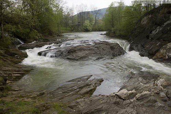 Sheshory. Silver waterfalls on the river Pistynka Ivano-Frankivsk Region Ukraine photos