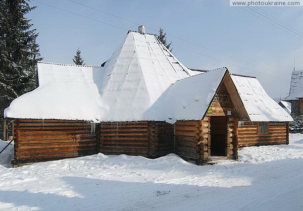 Yablunytsia. The old version of the hutsul kolyba Ivano-Frankivsk Region Ukraine photos