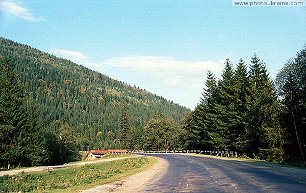 Tatariv. Motorway Tatars - Yablunitsky pass Ivano-Frankivsk Region Ukraine photos