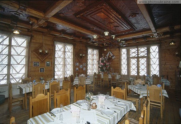 Yaremche. Banquet hall of the restaurant 