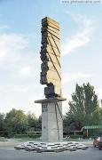 Town Dniprorudne, Zaporizhzhia Region, Monuments 