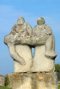 Буша. Скульптурная композиция "Горечь утраты", Винницкая область, Музеи 