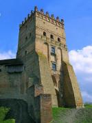 Lutsk. Lutsk castle, entry tower and bridge across moat, Volyn Region, Fortesses & Castles 