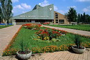 Kryvyi Rih. Blooming surrounding youth palace, Dnipropetrovsk Region, Cities 