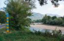 Луг. Пограничный столб на правом берегу реки Тиса, Закарпатская область, Реки 