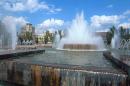 Zaporizhzhia. Fountain on square Festival, Zaporizhzhia Region, Cities 