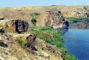 Radyvonivka. Granite ledges river shore Berda, Zaporizhzhia Region, Geological sightseeing 