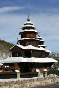 Dora. St. Michael's Church in winter, Ivano-Frankivsk Region, Monasteries 